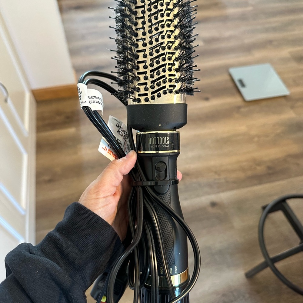 Hot Tools Black and Gold Hair Dryer Brush